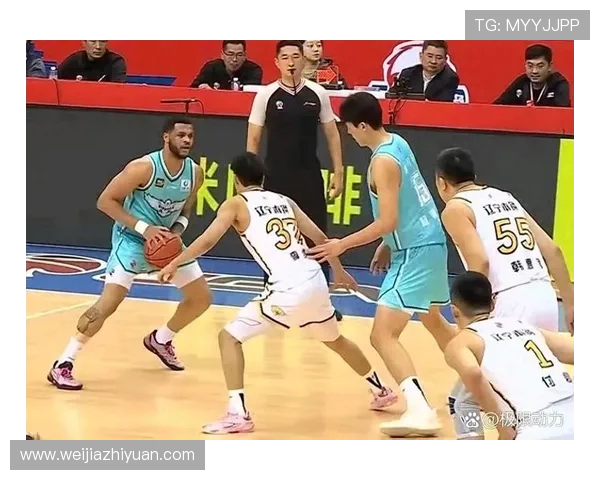 CBA精彩对决2021年1月10日辽宁队迎战青岛队全场回顾与分析