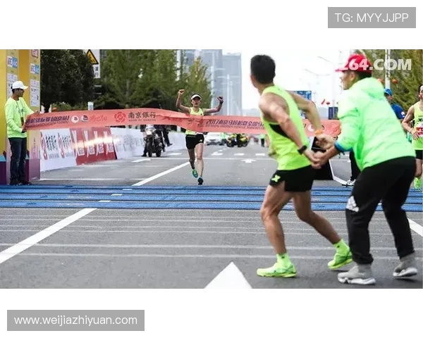 重庆飞盘队在马拉松大满贯中的精彩表现与力量解析